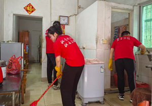 施奈仕：用實(shí)際行動傳遞溫暖與愛，傳遞陽光正能量