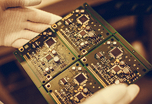 防焊膠應(yīng)用特征、使用工藝及注意事項(xiàng)