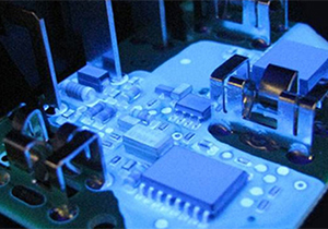 三防漆和UV膠有哪些區(qū)別？