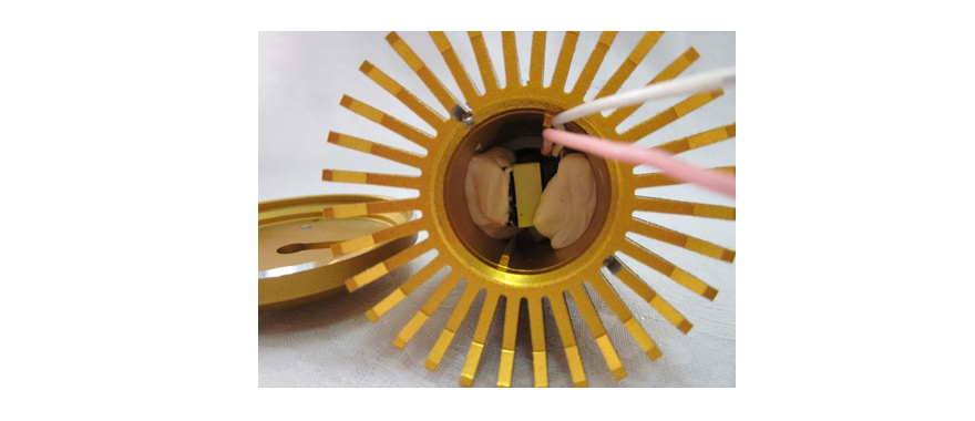 導熱膠泥的正確使用|熱膠泥怎么使用|導熱膠泥施工注意事項