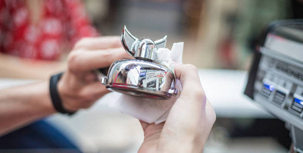 合成橡膠粘接金屬需要注意什么|合成橡膠粘接金屬注意事項(xiàng)