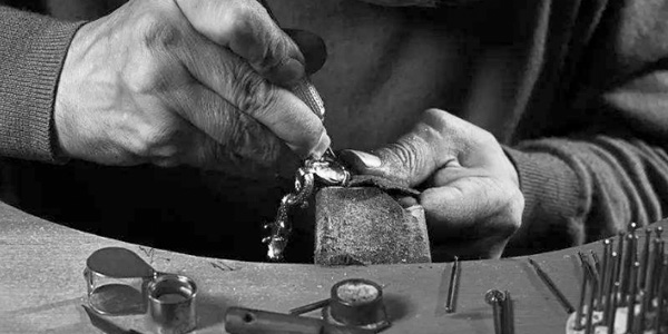 三防漆怎么清洗,微研磨法