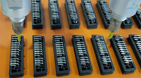 有機(jī)硅粘接膠施膠注意事項(xiàng)|有機(jī)硅粘接膠應(yīng)用過程注意事項(xiàng).施奈仕