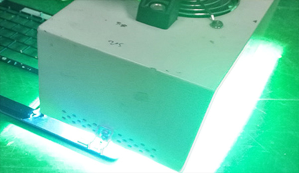 UV三防膠,三防膠,UV三防漆,電路板保護(hù)膠,施奈仕三防膠,施奈仕品牌