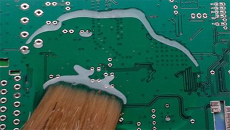 PCB板三防漆,PCB板三防漆越厚越好嗎,三防漆噴涂厚度要求