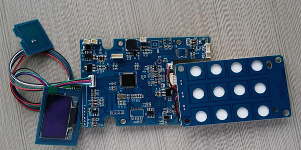 焊點(diǎn)保護(hù)光固膠,UV光固膠,紫外光固膠,智能門鎖芯片固定