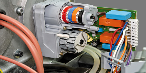 UV三防漆,UV三防漆廠家,驅(qū)動器UV三防漆,電機(jī)驅(qū)動器UV三防漆,聚氨酯UV三防漆