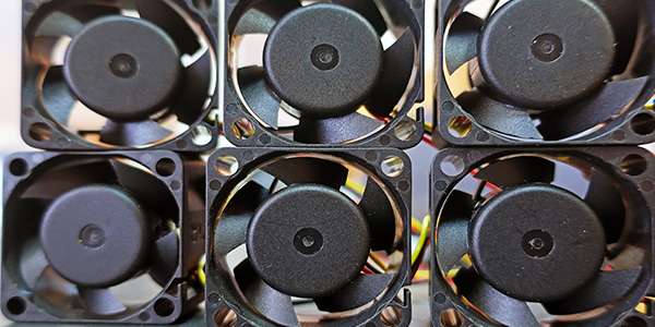 導(dǎo)熱灌封膠,散熱風(fēng)扇導(dǎo)熱灌封膠,環(huán)氧樹脂導(dǎo)熱灌封膠